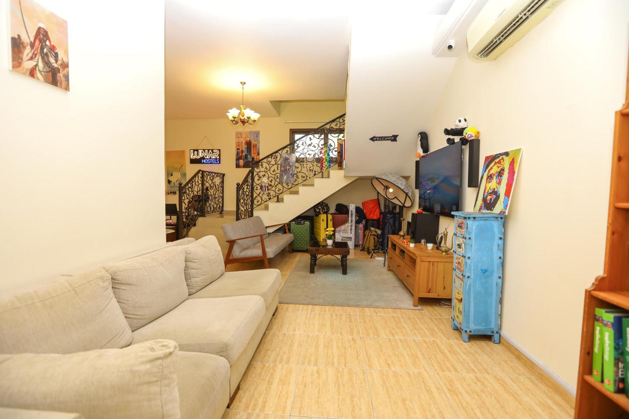 The Villa Hostel - By Lunar Abu Zabi Zewnętrze zdjęcie